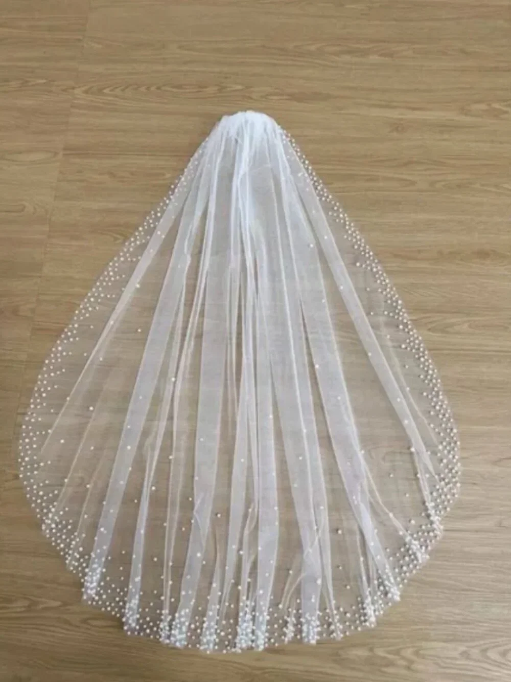 Short Pearl Beaded Wedding Veil